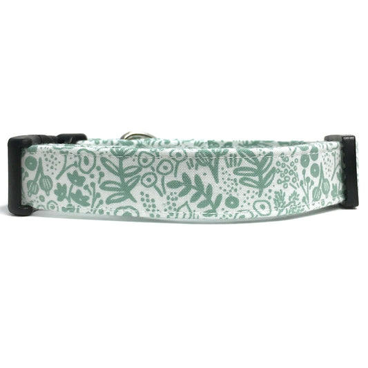 Sage Green and White Tapestry Lace Dog Collar